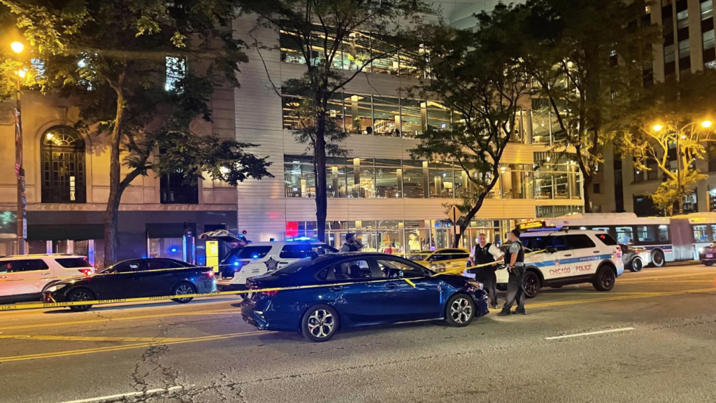 Man fatally stabbed in River North after getting in fight with another motorist: police