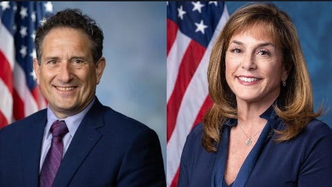 Democrat, Republican Michigan reps clash on what Roe v. Wade draft opinion leak means to U.S.