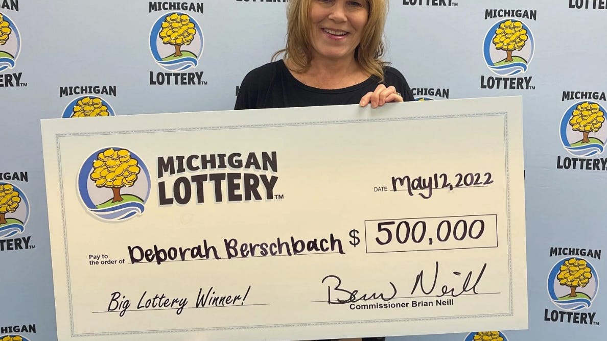 Royal Oak woman feels like she's 'in a daze' after winning $500K Powerball prize