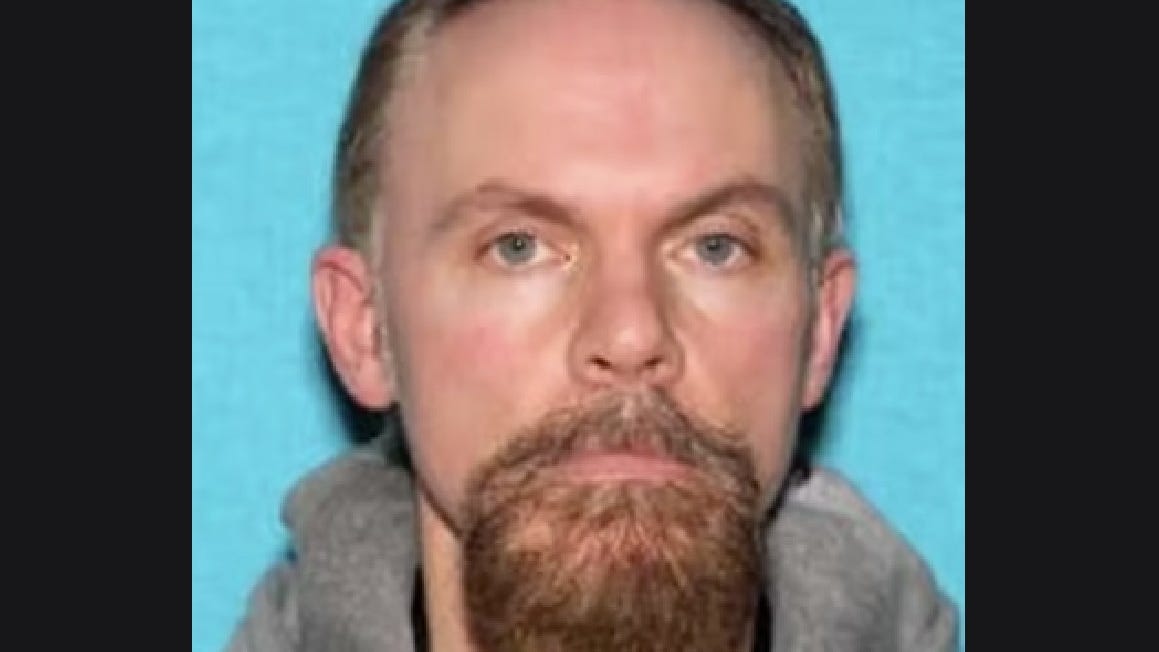 Cops: St. Clair County man kidnaps estranged wife, barricades inside Ohio hotel room