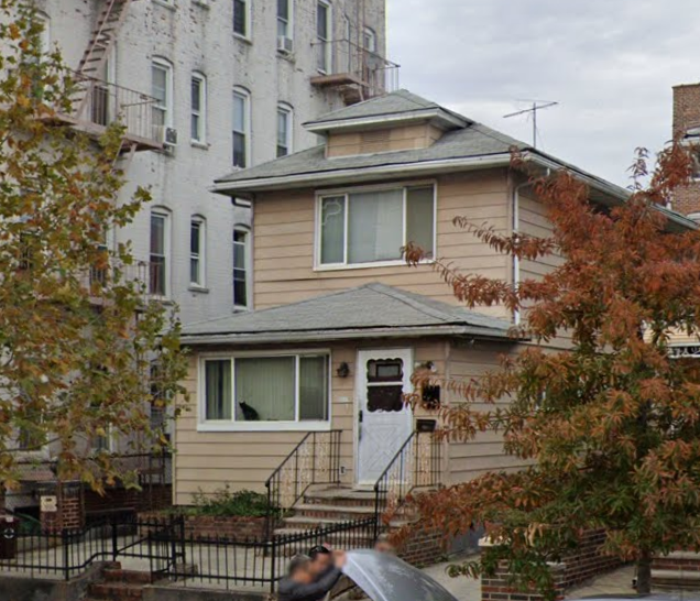 The house on West 6th Street near Avenue O where police found Maravilla's body on May 6.