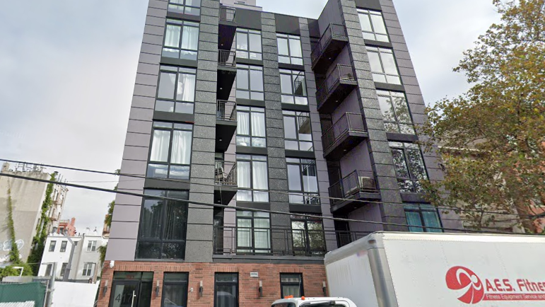 Gunman wearing FedEx uniform shoots man in Bronx apartment
