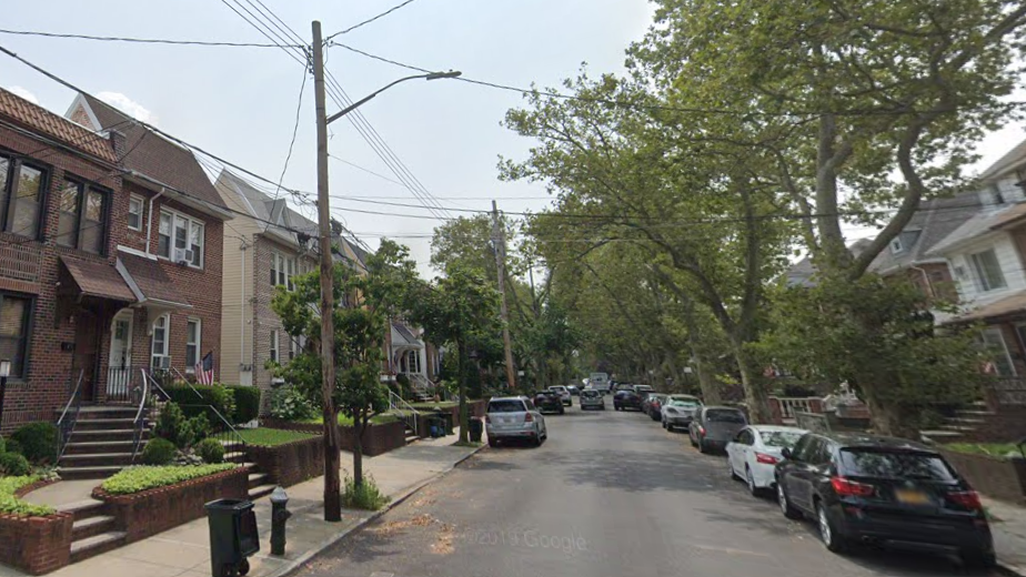 6-year-old in critical condition after car hit him while crossing Brooklyn street