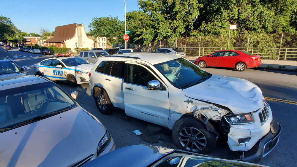 BX driver with baby fatally hits cyclist, steals nearby car and drives off with infant: police