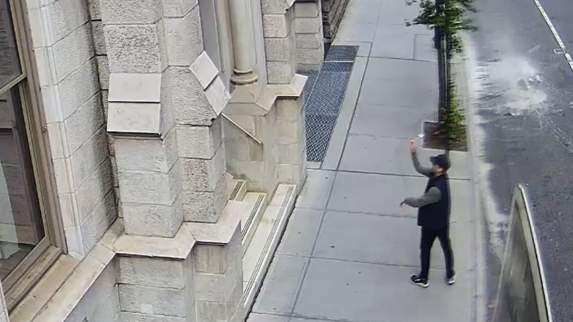 VIDEO: Police investigate St. Patrick's Cathedral window smashing as hate crime