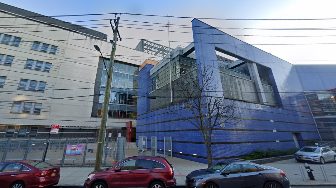 5 students arrested after brawl at NYPD high school