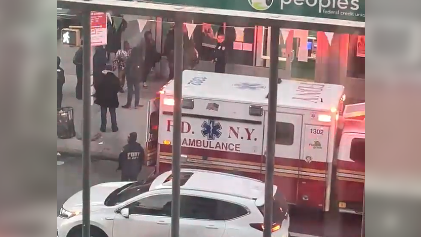 13-year-old boy hospitalized in East Harlem slashing, suspect at-large