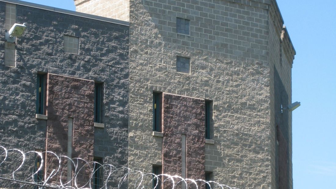 Correctional officer admits to using potato chip bags to smuggle drugs into NJ jail