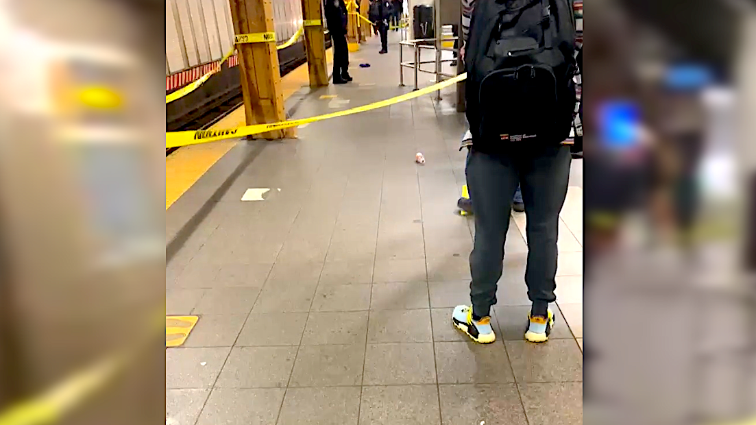 2 SUBWAY ATTACKS IN ½ HOUR: Woman slashed at Union Sq., man stabbed at Herald Sq.