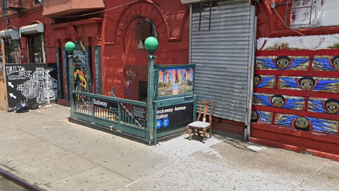 Woman shoved onto Brooklyn subway tracks, good Samaritan helped her climb to safety