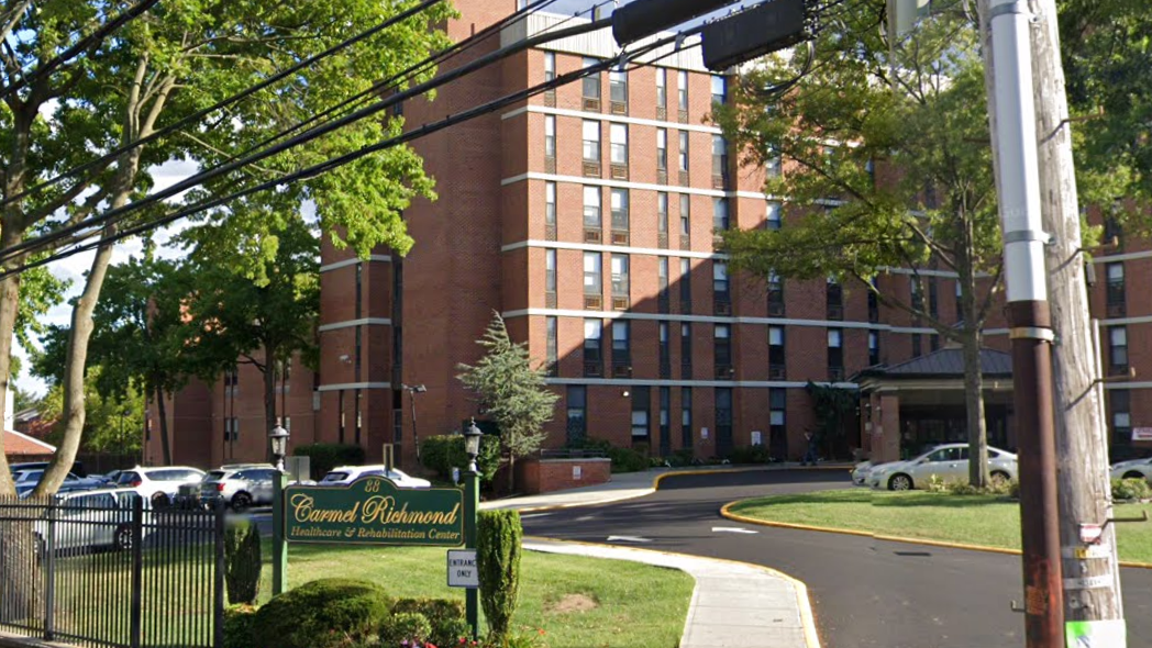 SI nursing home worker charged for allegedly punching resident, 83