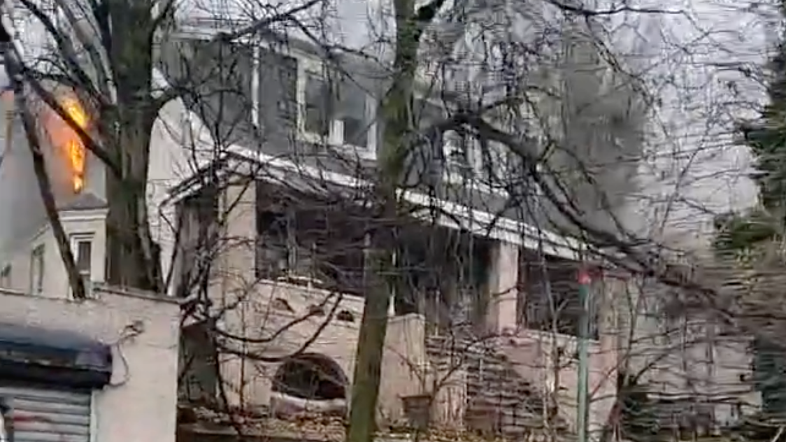 2 kids dead, 2 fighting for lives after SI house fire: FDNY