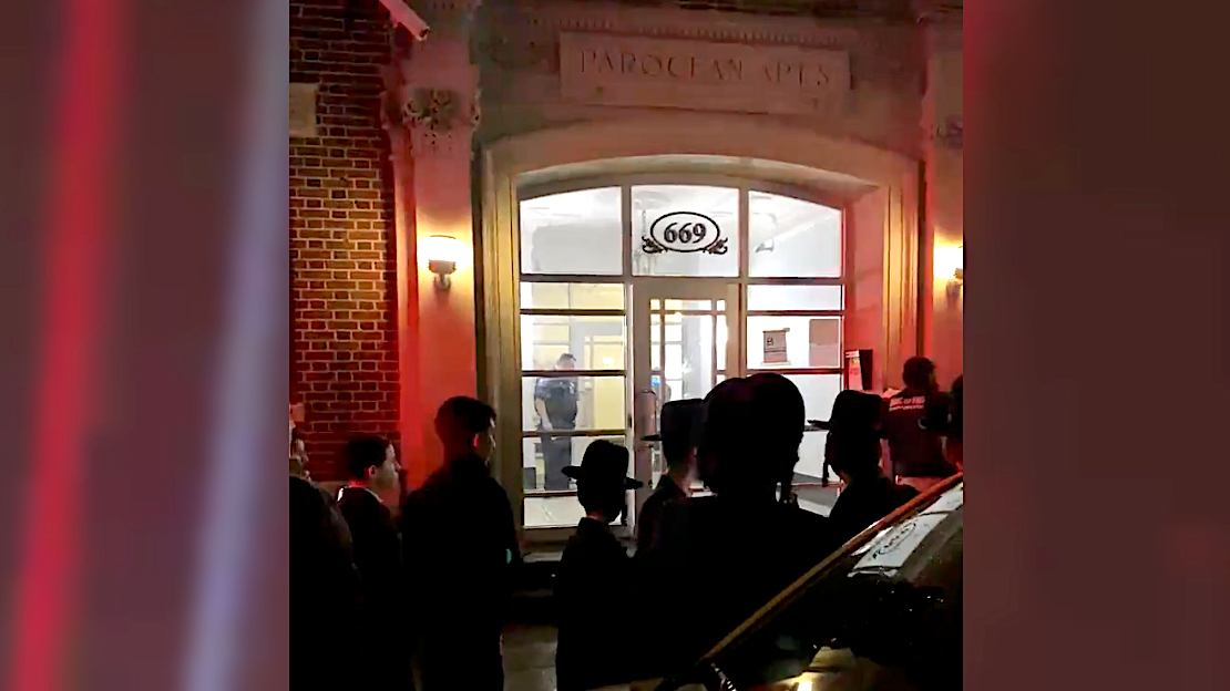 Woman found dead after man barricades himself in Brooklyn apartment