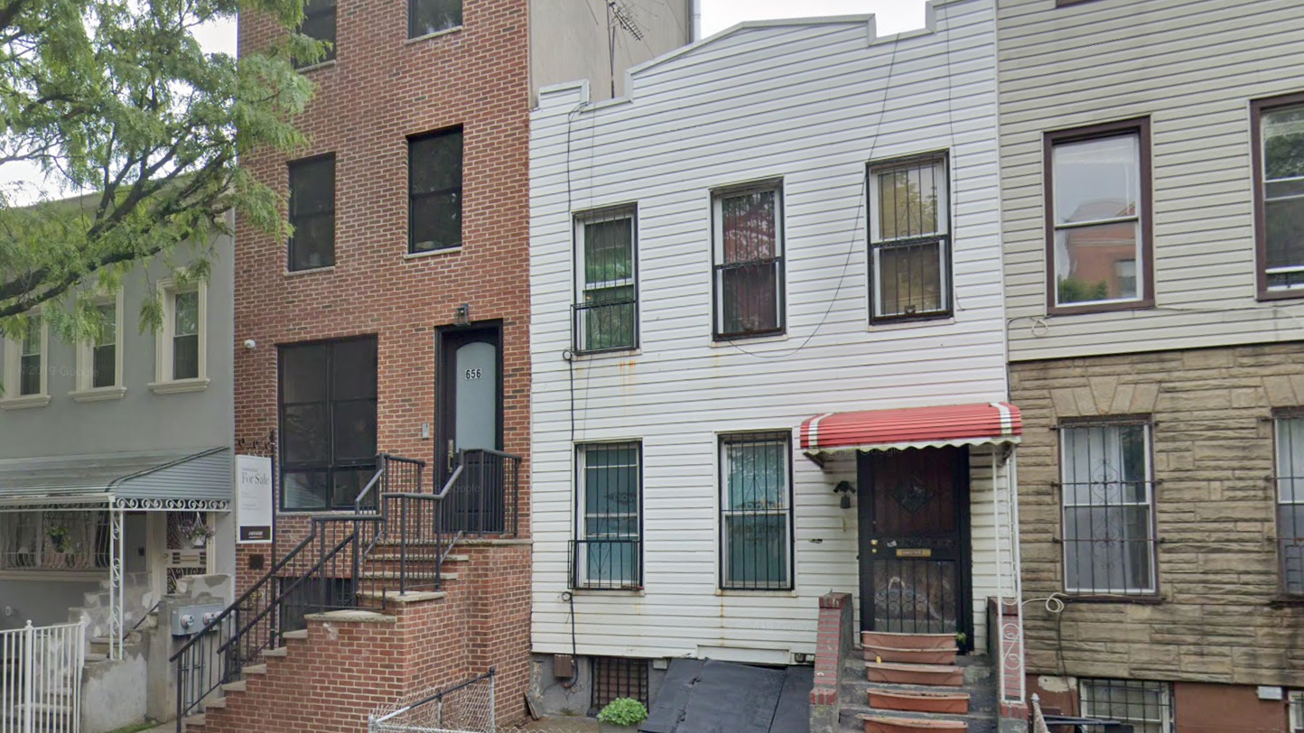Man sentenced for stealing 89-year-old woman's NYC home using forged power of attorney