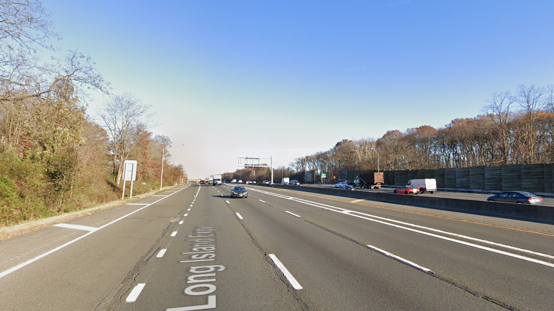 Man walking on LI Expressway is fatally struck by car, Hummer