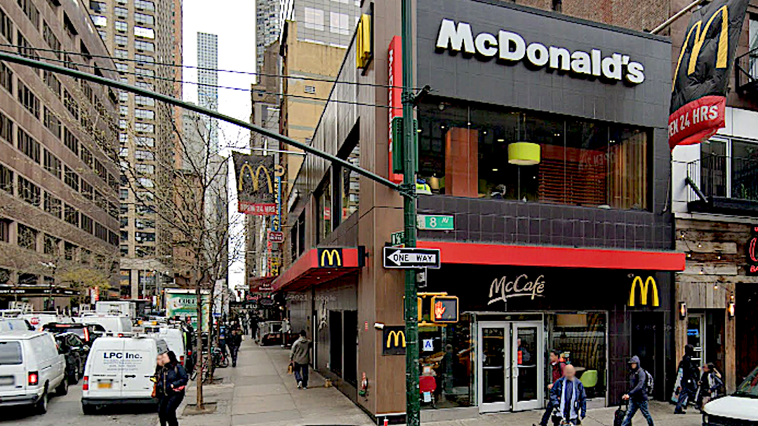 Man stabbed in buttocks during dispute inside Manhattan McDonald's