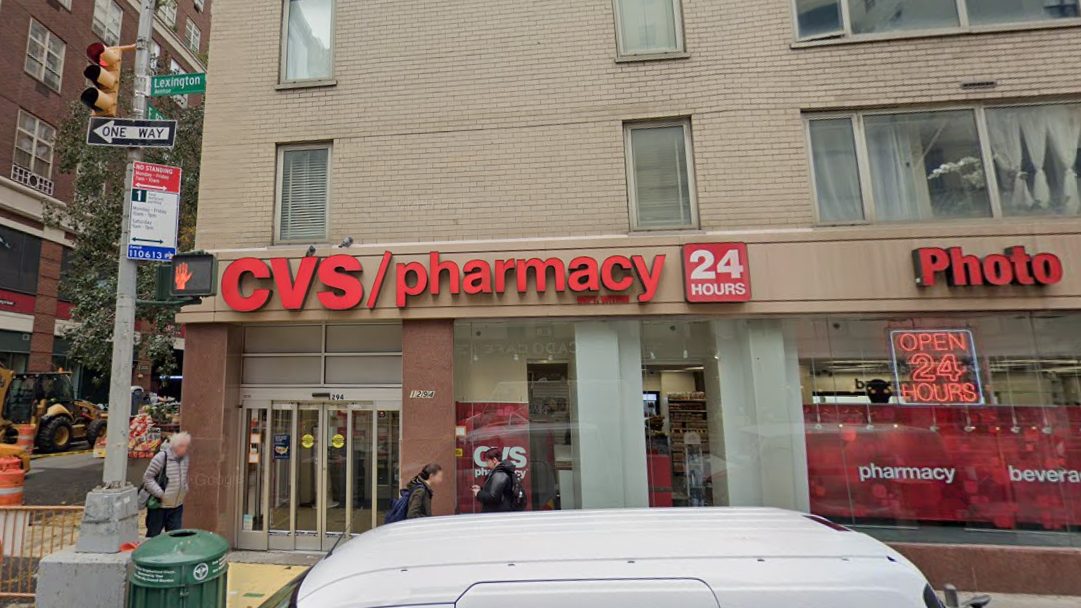 Shoplifter who attacked CVS employees, cops with stolen metal lock arrested