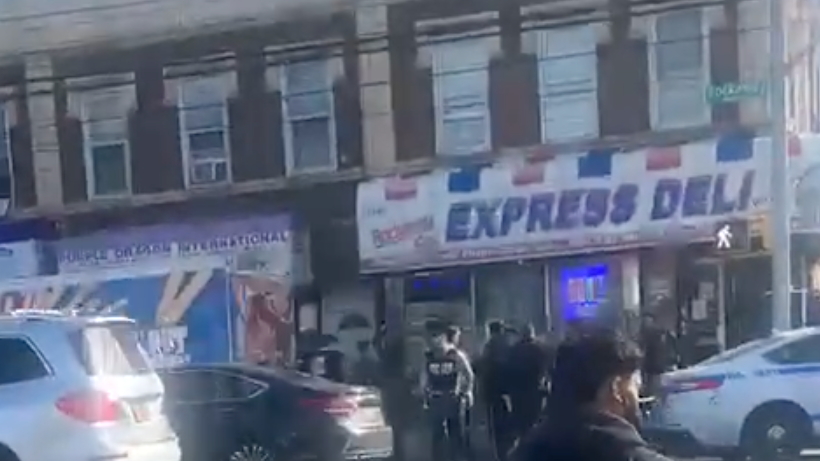 Man struck in eye in Queens double shooting; gunman at large