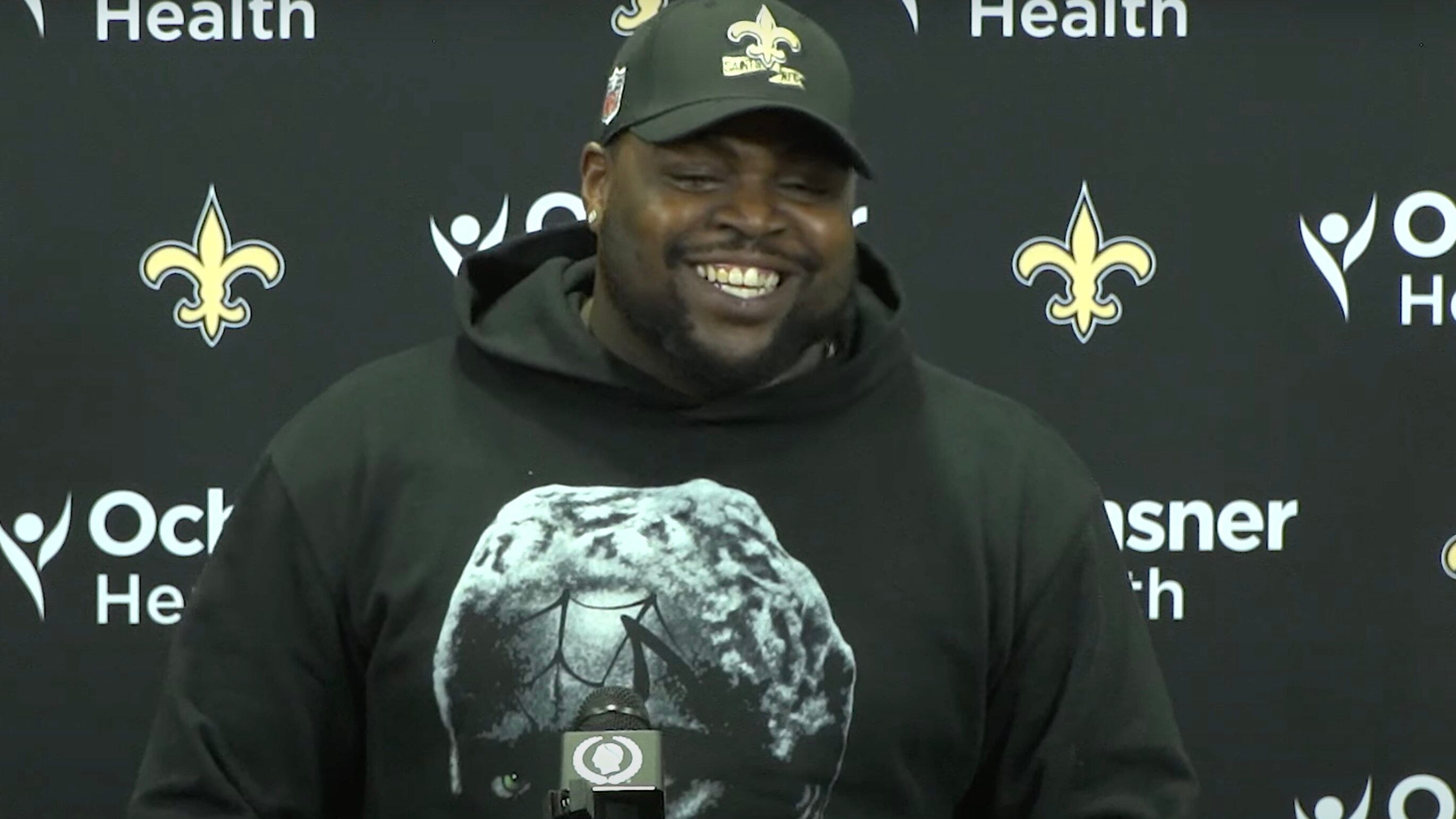 Khalen Saunders joins Saints with a big personality and some 'specialty' skills
