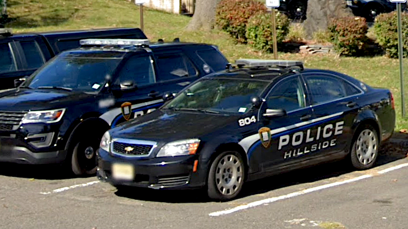 Newark boy, 16, accidentally shoots self while fleeing cops