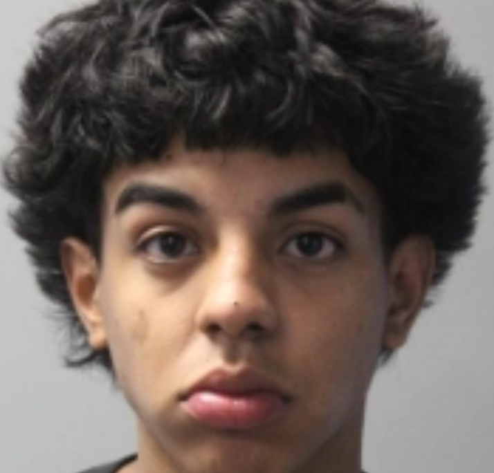 Christian Castillo, 20
