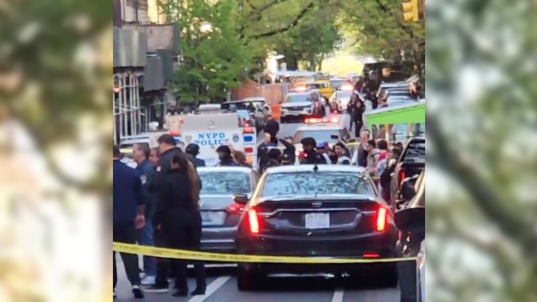 NYPD officer injured as driver flees traffic stop in Midtown