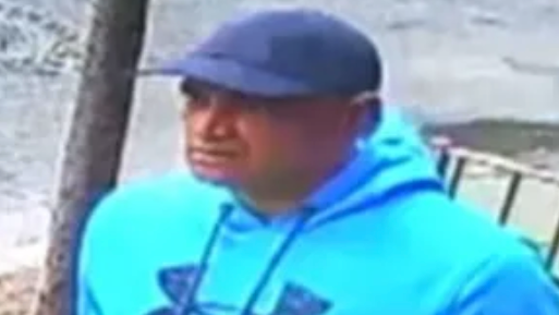 Man stabbed in buttocks at random in East Village; attacker sought