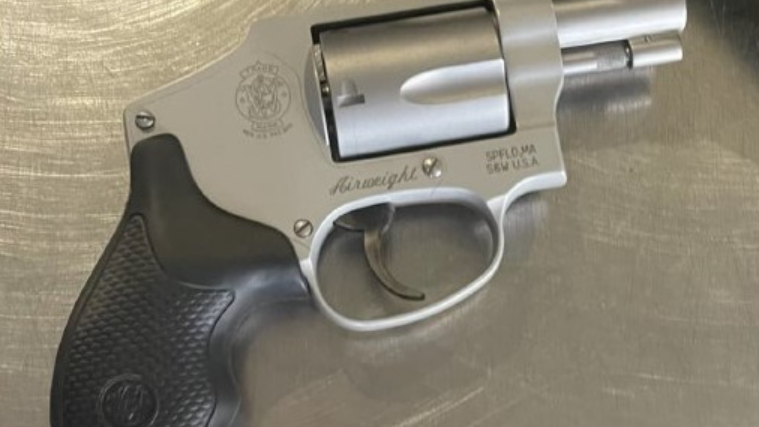 Georgia man arrested for bringing loaded gun into NJ airport