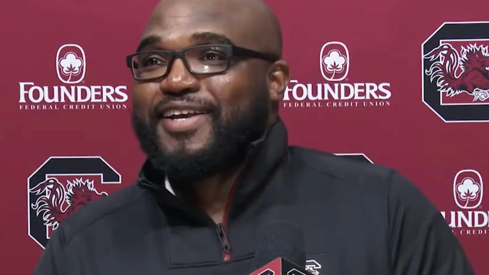 LSU football hires ex-South Carolina assistant Jimmy Lindsey as DL coach