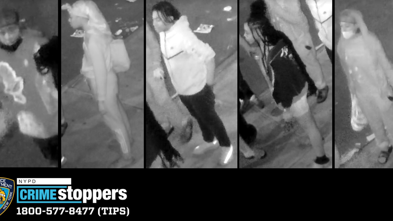 Cops searching for 5 teens who beat, robbed woman in Brooklyn