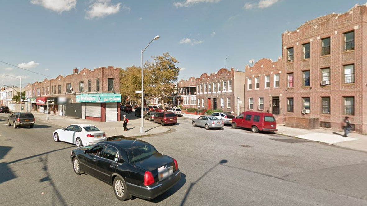Gunman in black ski mask at-large after shooting man multiple times in Brooklyn
