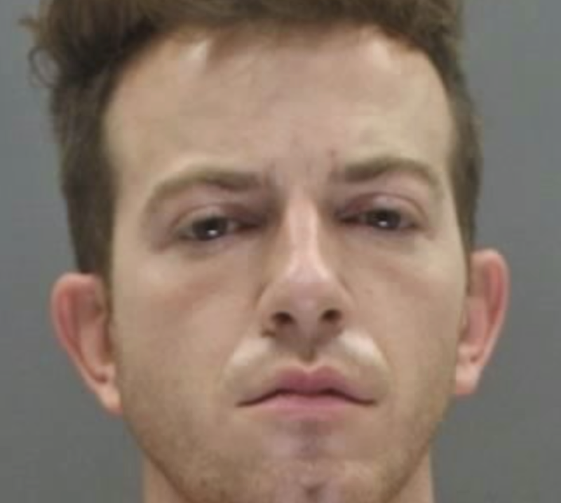 Sean Higgins, 32