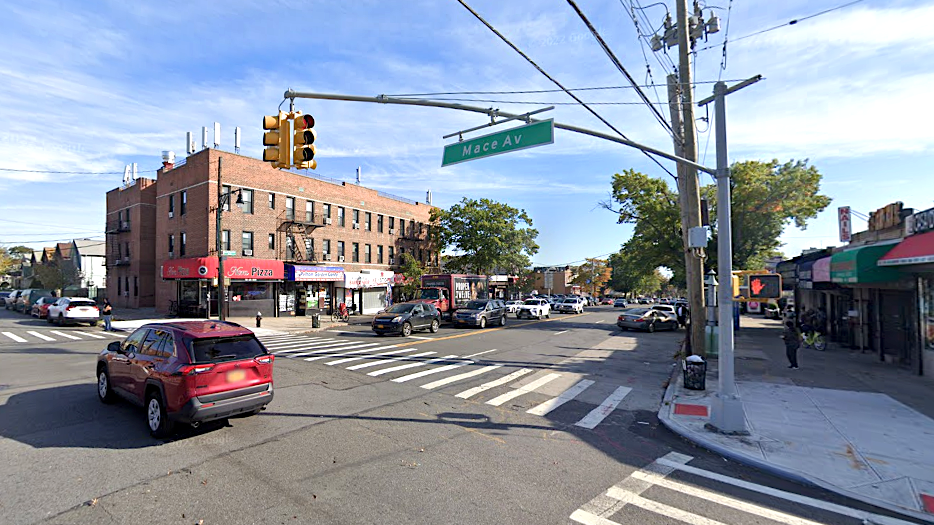Baby girl found alone in stroller on Bronx street