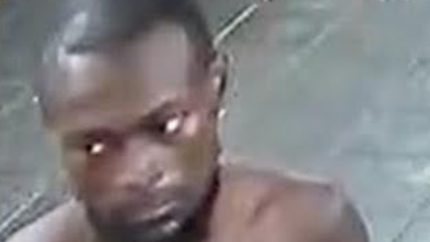 Cops searching for man who repeatedly punched commuter's head on Midtown train