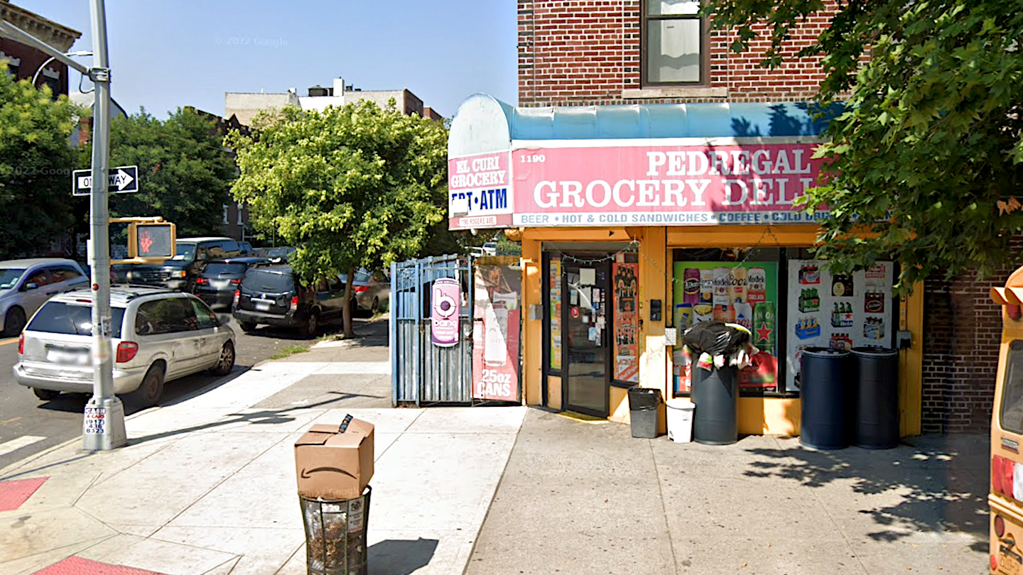Worker among 3 stabbed at Brooklyn deli, attacker at large