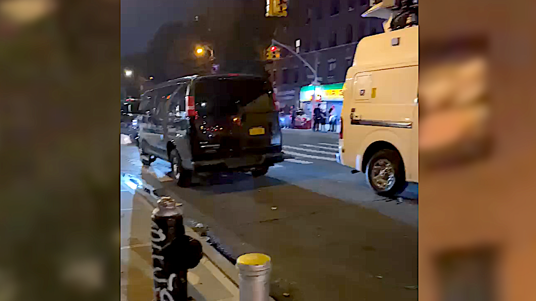 Father fatally stabbed, 2 slashed outside Brooklyn bodega by man snapping pics of woman