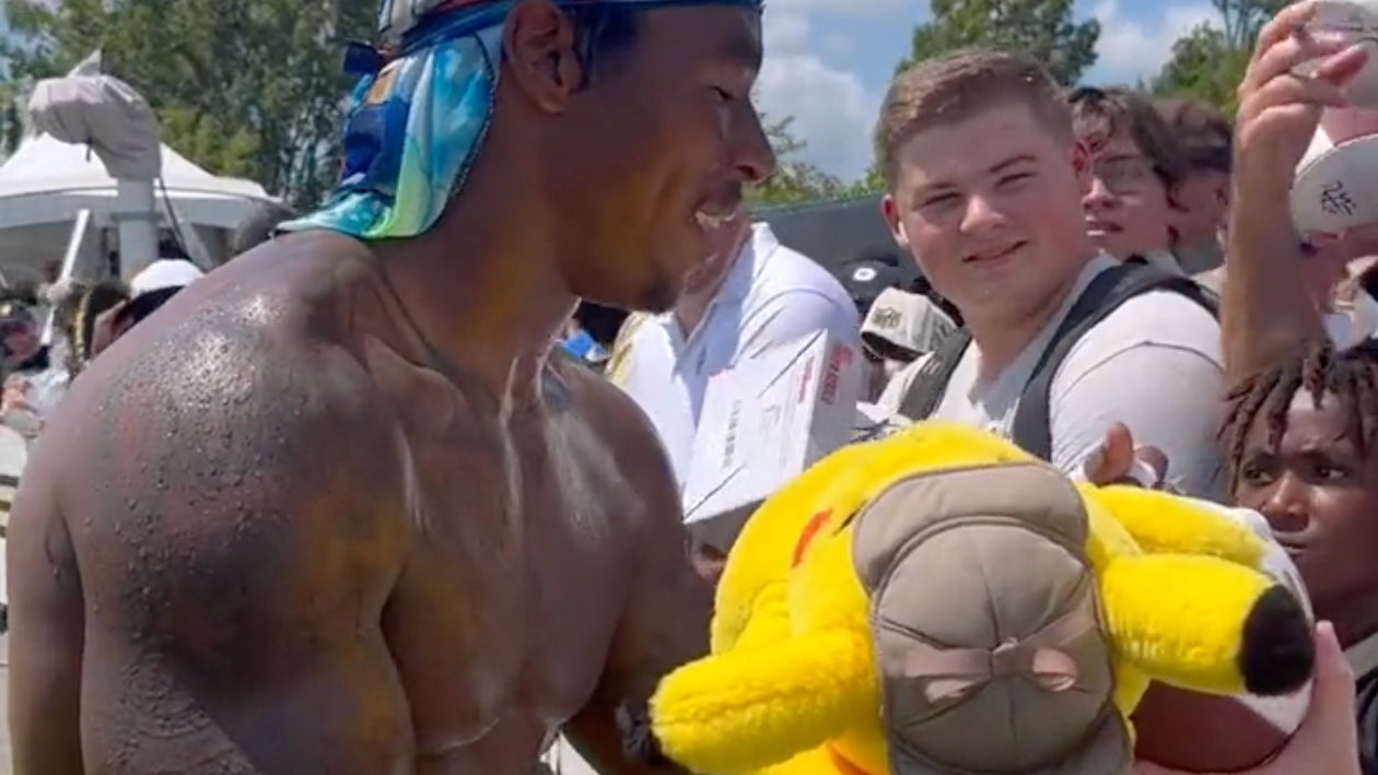 Anime for autographs? That's the Jamaal Williams method. New Saints RB explains why.