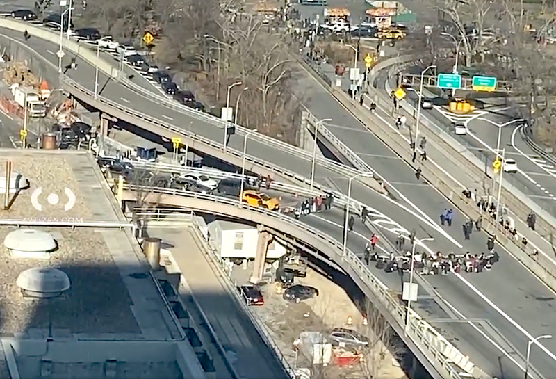 Brooklyn-bound traffic was unable to enter the Brooklyn Bridge