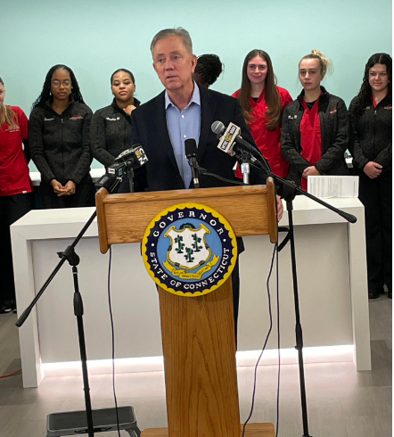 Lamont administration waives initial application fee for new nurses