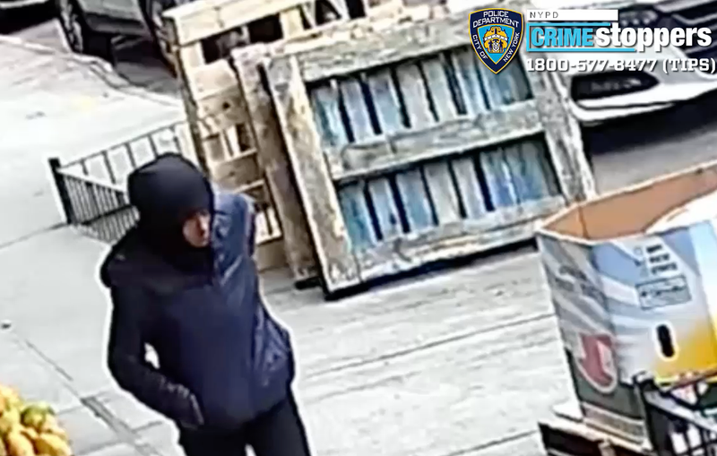 The suspect fled with the victim's cash, police said