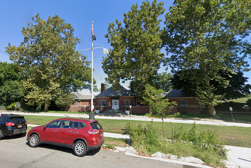 The body of a man was pulled from a pond at Kissena Golf Course on Wednesday morning