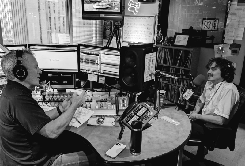 93XRT