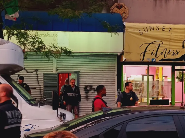 Roosevelt Ave