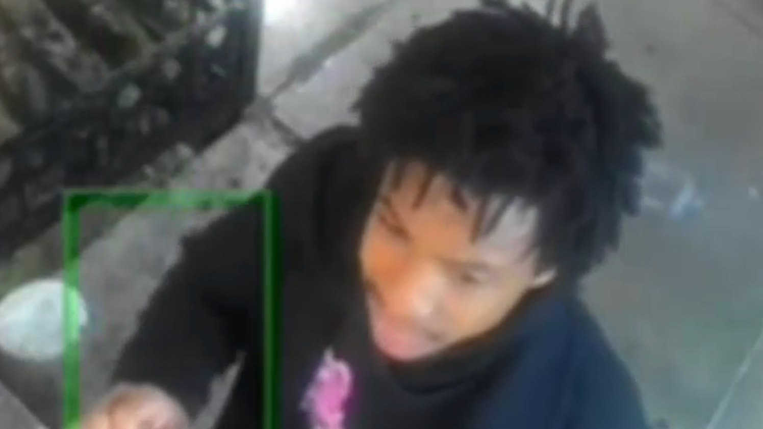 Buscan a sujeto que golpeó y violó a una mujer de 26 años en una calle del Bronx