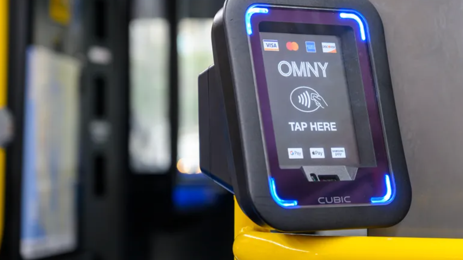 Nueva York lanza descuentos en el transporte para personas de bajos recursos en tarjetas OMNY