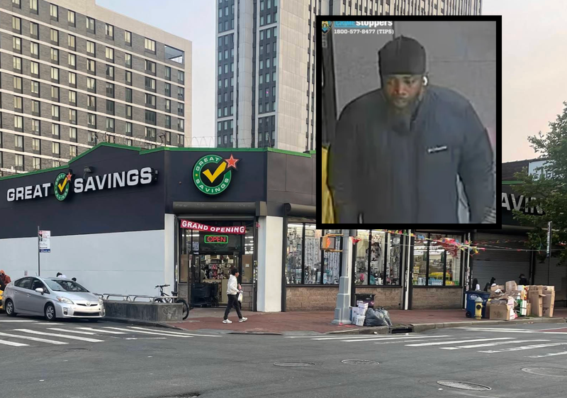 Man sought in double shooting at Queens discount store