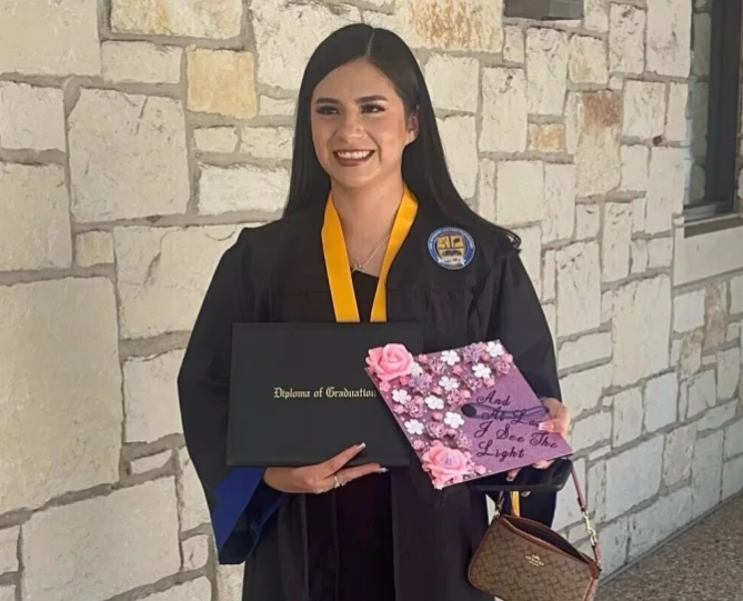 A 19-year-old Babson College student was deported to Honduras after being detained at Boston’s Logan Airport while trying to fly home to Austin for Thanksgiving, despite a federal judge issuing an emergency order blocking her removal. 