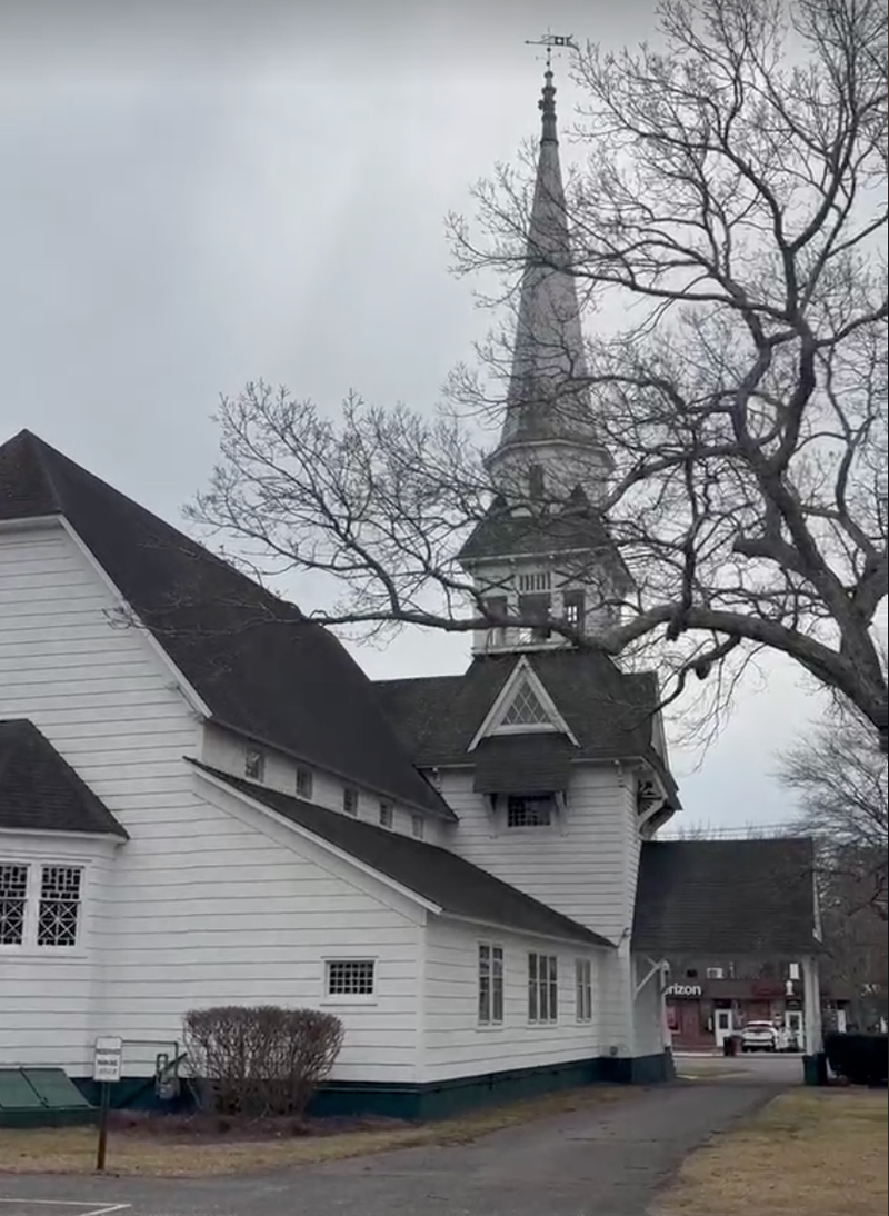 Man 'looking for food' arrested after attempting to break into LI church with preschoolers inside
