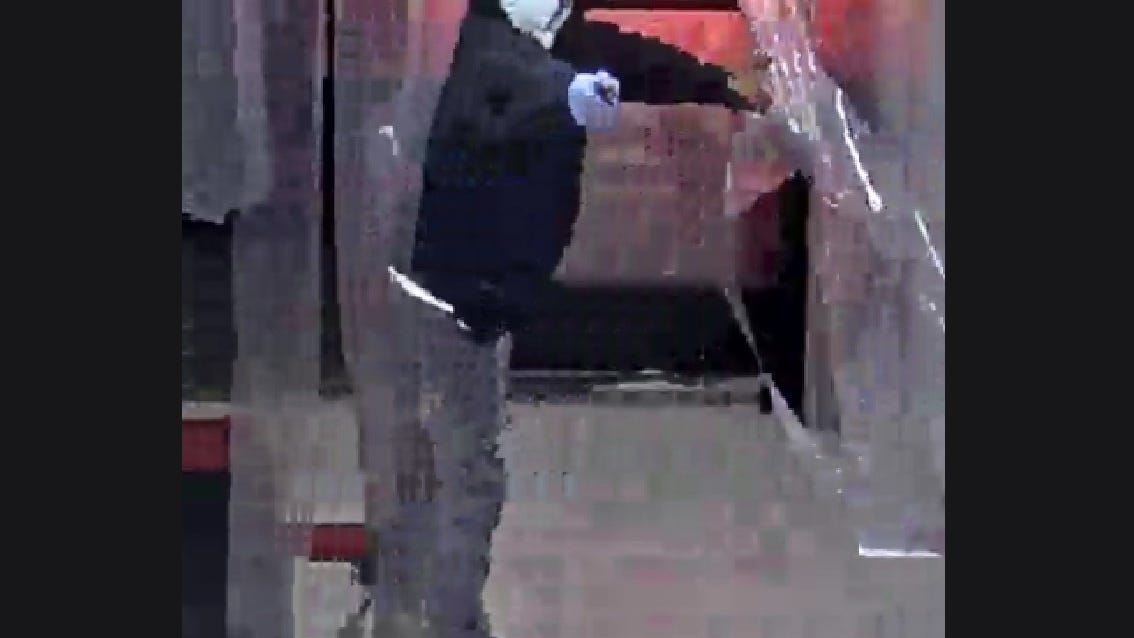 WATCH: Detroit police seek suspect who shot man inside laundromat