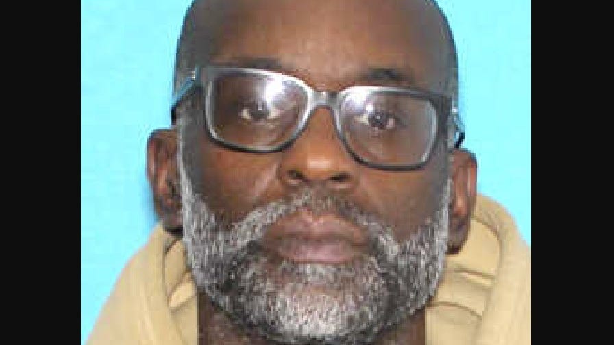 Detroit police seek suspect who shot man, threatened to kill ex-girlfriend